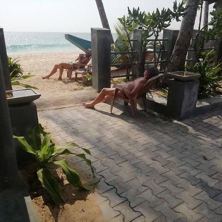 Rainbow Beach Hotel Hikkaduwa Zewnętrze zdjęcie