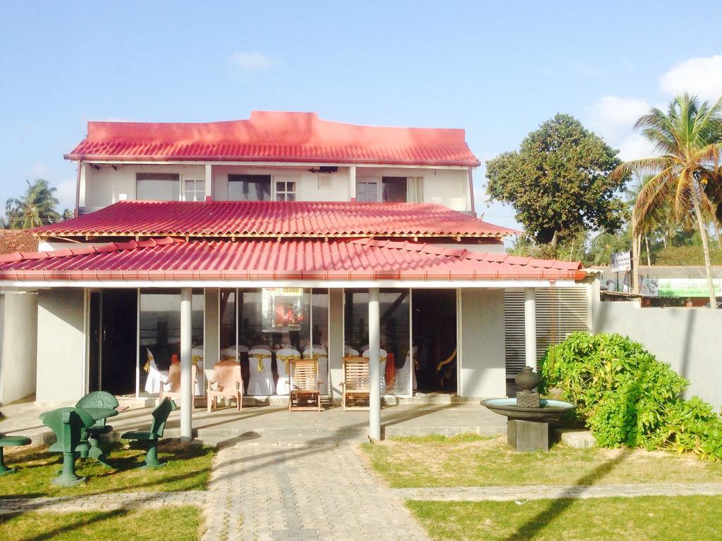 Rainbow Beach Hotel Hikkaduwa Zewnętrze zdjęcie